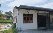 For Sale Single Storey Terrace House End L...