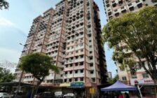 For Sale Pinang Emas Apartment Batu Ferringhi Pulau P...