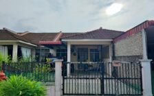 Single Storey Terrace, Taman Jawi Indah, Land Area 14...