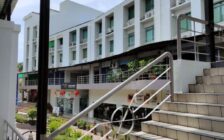 For Rent First Floor Shoplot with lift Sur...