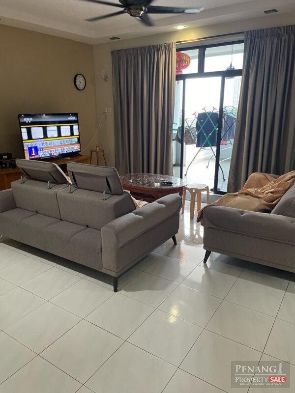 Desa University - 2160' - 2 Car Parks - Fully Renovat...
