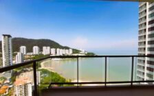 Infinity Beachfront, An Award Winning Supe...