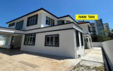 2 Storey Seaview Bungalow Beverly Hills Tanjung Bunga...