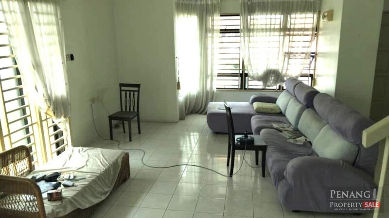 (LONG CAR PORCH) 2 Storey corner with Side Land, Tama...