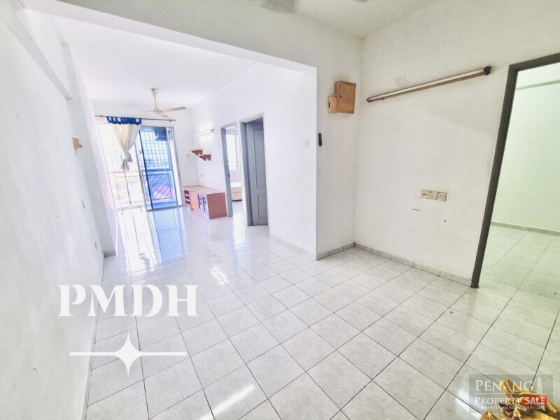 BJ Court Bayan Lepas Penang Nice Unit Good Buy
