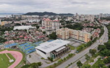 Taman Pekaka Blok 33 Reno 1 Car 3 Bedrooms Park Sunga...