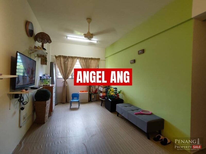 Dua Residensi Teluk Kumbar For Sale