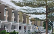 199 Raffles Residence, Lorong Permai, Triple Storey T...