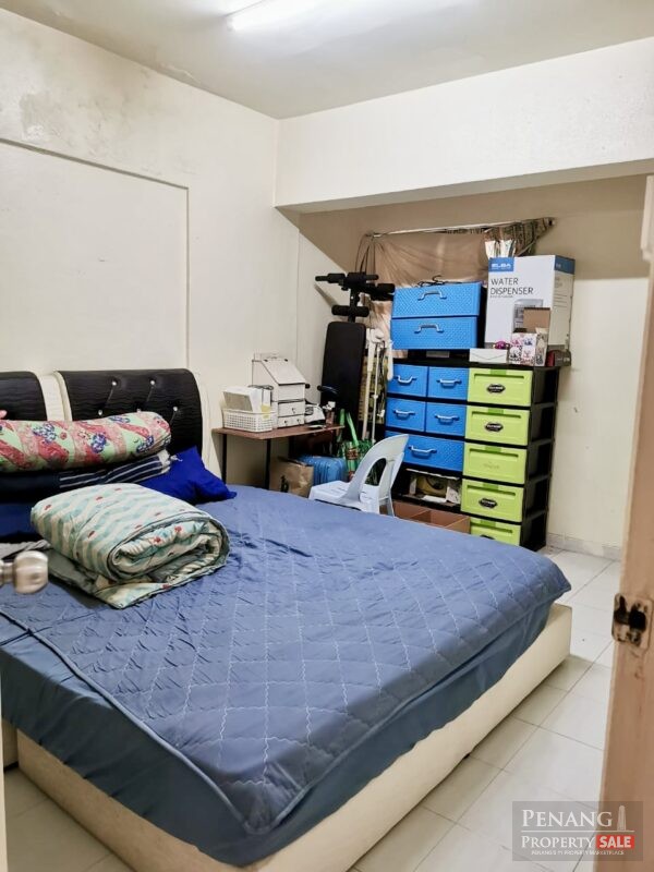 Cheapest Unit Farlim 4B with 2 Rooms
