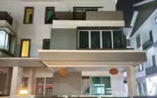 For Rent 3 Storey Semi Detached House Carn...