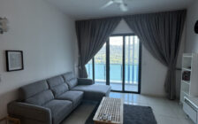 Q1 Queens Residences Waterfront Seaview Lo...