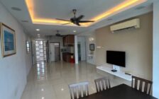 The Peak Residence 1100sf Seaview Condo Located in Ta...