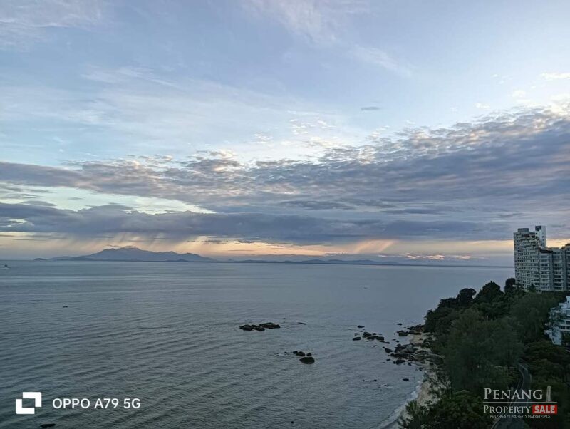 10 Island Resort 1250sf Seaview Condominium Located i...