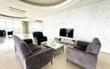 8 Gurney Super Condo, Gurney Drive