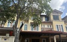 3 STOREY TERRACE HOUSE