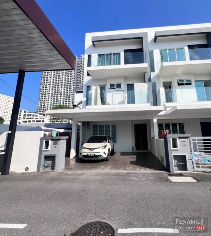 3.5 STOREY TERRACE HOUSE CORNER