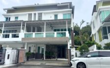 RARE Freehold 3.5 Storey Semi-D @ Bukit Jambul | Gate...