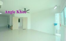 The Clovers Sungai Ara Comfortable Family Home with P...