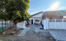 Rumah Baru Reno, Taman Halaman Indah, Jawi