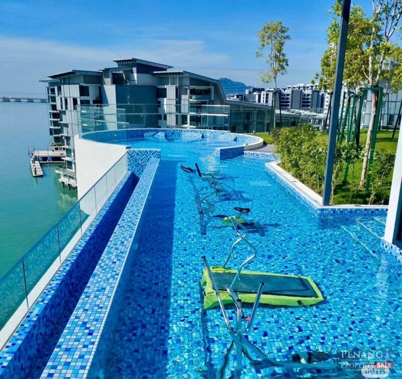 Luxurious Seafront Mezzo with 3 Carpark