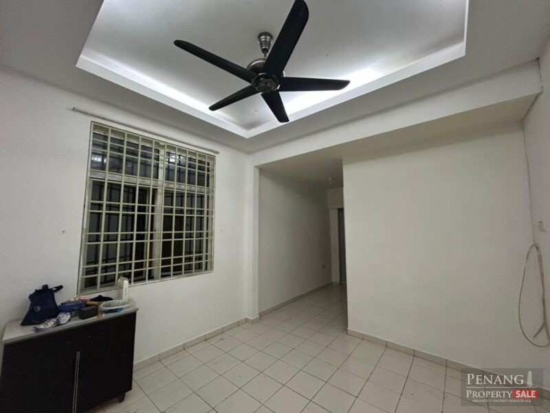 INTERMEDIATE CORNER/ below value/ 4000sq/5 bedroom)Ta...