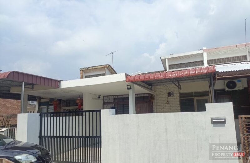 SINGLE STOREY TERRACE WITH ATTIC FLOOR) Ta...
