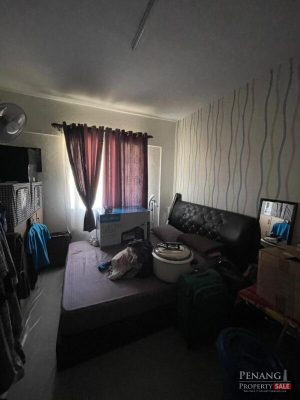 Gerbang Tuna Flat (Sebarang Jaya)