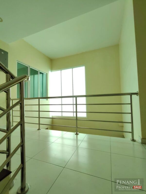 Bukit Kecil Nice Location 2.5sty Semi D Fa...